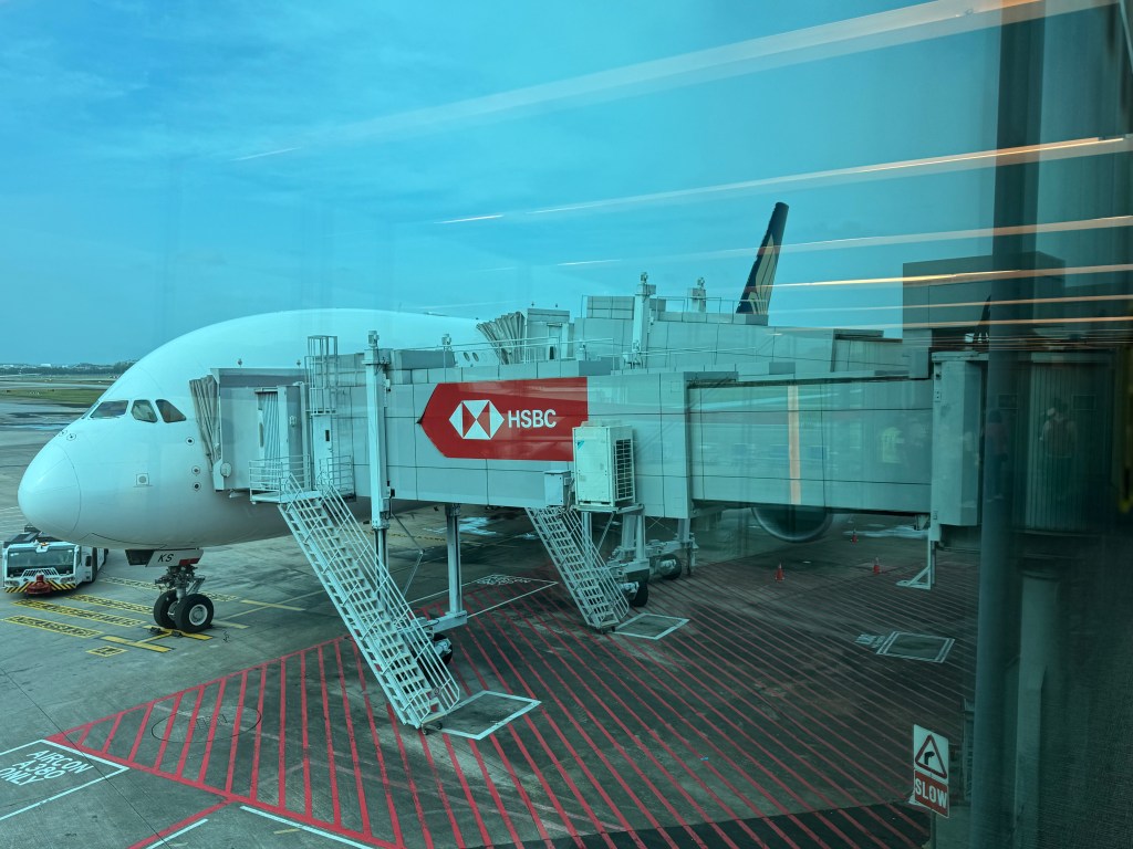 SQ892 - Airbus A380-800