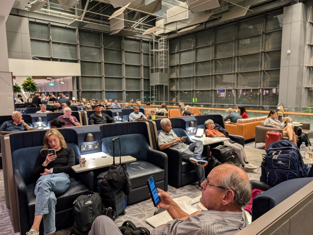 Seating Area - SilverKris Lounge (T3)