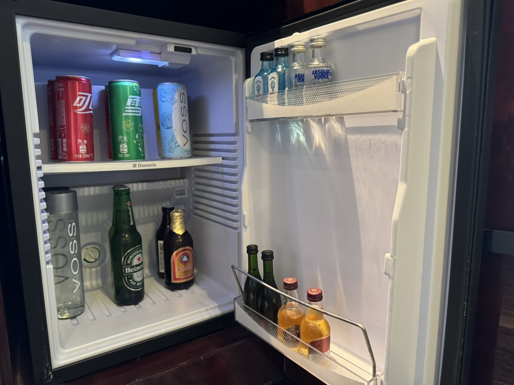 Mini-fridge - Grand Hyatt Shenzhen