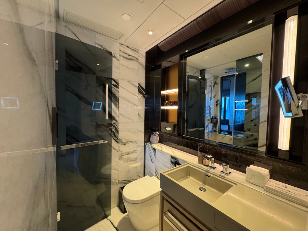 Bathroom - Hyatt Centric Victoria Harbour Hong Kong (King Bed: Victoria Harbour View)